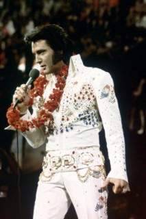 KPA88126.jpg          ELVIS PRESLEY on stage in Hawai (1973)  ||rights=RM