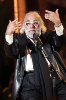 Le chanteur grec Demis Roussos