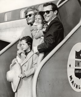 Rita HAYWORTH mit Familie