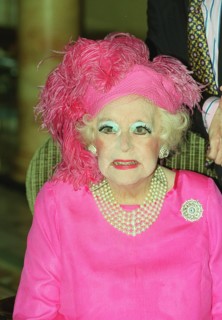 DAME BARBARA CARTLAND
British Authoress and Playwright
Bandphoto Agency...