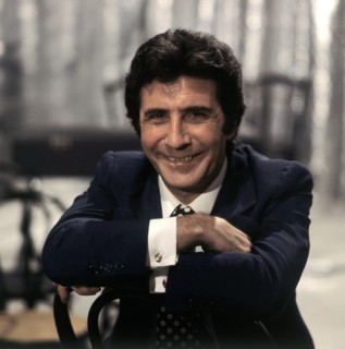 GILBERT BECAUD