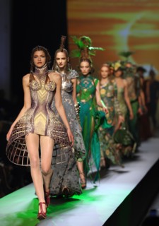 Haute-Couture-Modenschauen in Paris - Jean Paul Gaultier
