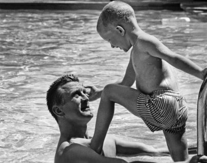 Kirk Douglas et son fils Peter, 1960