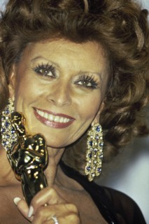 SOPHIA LOREN (Geboren am 20. September 1934 in Rom als Sofia Villani...