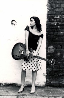 Portrait of singer Amy Winehouse photogr..........