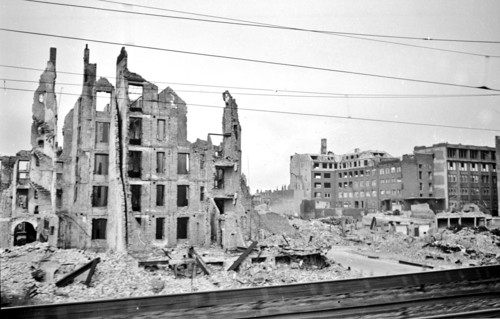 Nachkriegszeit - Trümmer in Hamburg 1947