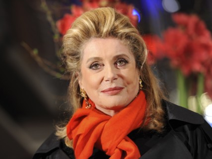 French actress Catherine Deneuve arrives at the premiere for 'On My Way' ('Elle S'en Va') during