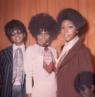 DIANA ROSS AND THE SUPREMES
American Pop Group
Universal Pictorial Press Photo
CGH 012868   19