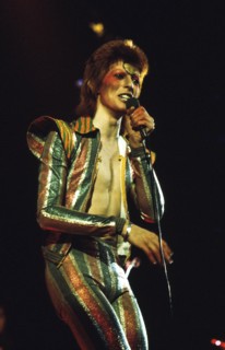 DAVID BOWIE (1975) ? MICHAEL PUTLAND / RETNAUK CREDIT ALL USES