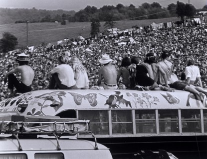 WOODSTOCK??USA 1969?Michael Wadleigh?Film chronicle of the legendary Woodstock music festival. 1969