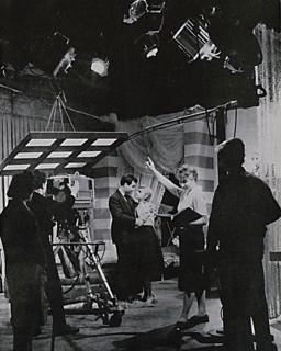 Am 21. Februar 1959 wurde das Fernsehspiel 'Wenn die Nacht kein Ende nimmt' des Wiener Autors Karl