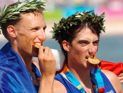Adrien Hardy (L) and Sebastien Vieilledent