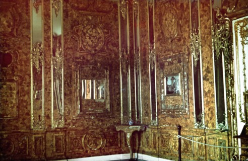 (dpa files) - A photo taken secretly by a German soldier during a visit shows the original Amber