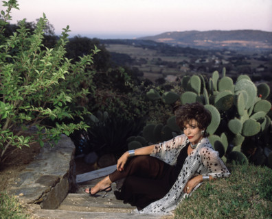 Joan Collins A1 ref: C1691 Date: 31.03.1999 Ref: SS01_C1691_018