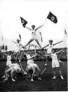 Jeux de combat nazis de 1934 au stade principal de Nuremberg