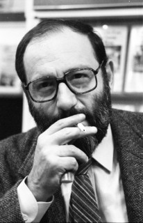Umberto Eco (Schriftsteller) 10/83 ru Umberto Eco bei der Frankfurter Buchmesse im Oktober 1983