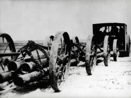Construction of the first pipe-lines in Iran in the Persian Gulf