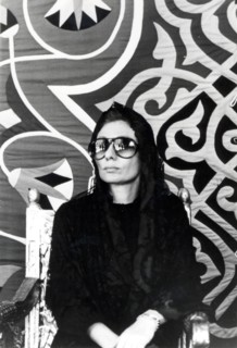Farah Pahlavi pendant les funérailles de son mari Reza Shah Pahlavi