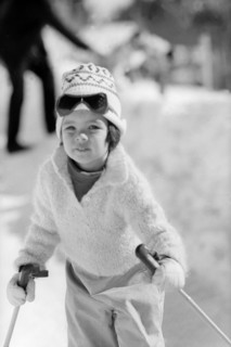 Caroline de Monaco enfant à Gstaadt (1961)