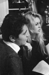 Brigitte Bardot et Sacha Distel (1958)