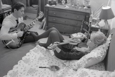 Brigitte Bardot et Sacha Distel (1958)