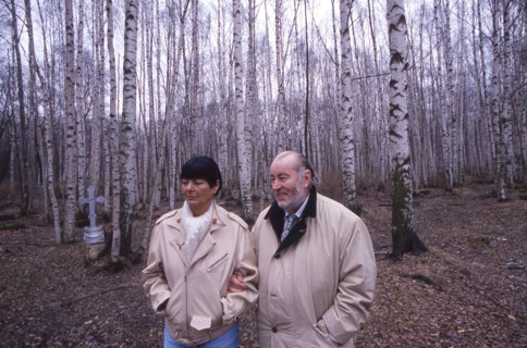 Bernard et Annabel Buffet, ballade en forêt