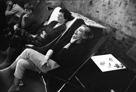 Simone Signoret and Catherine Allégret (1958)