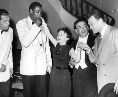 Piaf au Bal des Petits Lits Blancs, août 1951