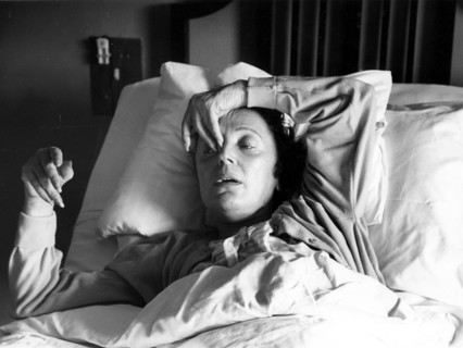 Piaf à  l'hopital américain - août 1960.