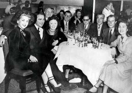 Piaf, Marcel Cerdan et leurs amis au Versailles, à New York, 1948