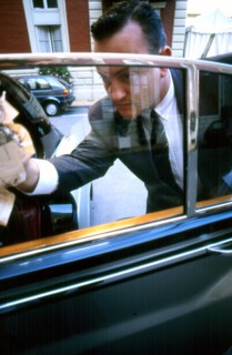 Le chauffeur à la Rolls-Royce.