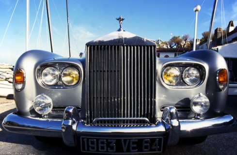 Le chauffeur à la Rolls-Royce.