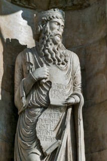 Façade de la Cathédrale de Fidenza en Italie