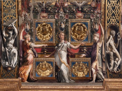 Parma, Church of St. Maria della Steccata, arch of the eastern arm of the transept