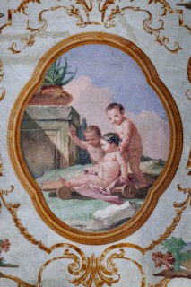 Vicenza, Villa Valmarana ai Nani, Guest Lodgings, the Room of the Putti, medallion with putti