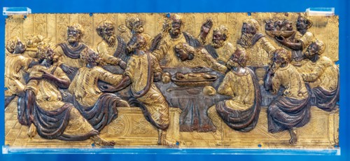 Brescia, Pinacoteca Tosio Martinengo: "Last Supper", by Master from Emilia, gilded chiselled bronze