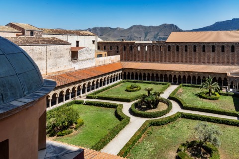 Monreale, Duomo, cloister of the Benedictine monastery: view of the cloister