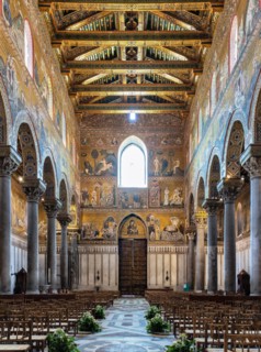 Monreale, Duomo: view of the nave and the counterfaçade