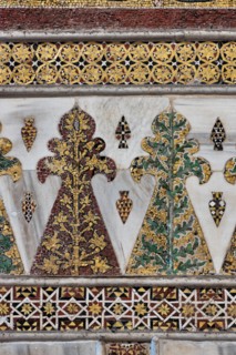 Monreale, Duomo: mosaic decoration with little palm tree motifs