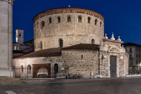 Brescia, Paolo VI Square