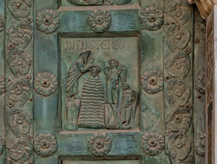 Monreale Cathedral, the gate by Bonanno Pisano (1185-6)