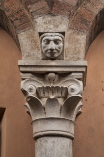 Modena, Ghirlandina Tower, Torresani Hall, north wall