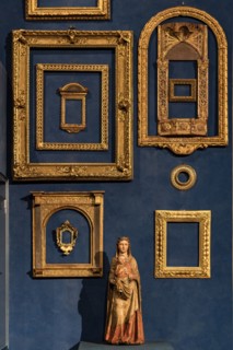 Museum Stefano Bardini: the room of collection of frames
