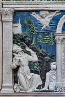 Dossal of an altar with central ciborium