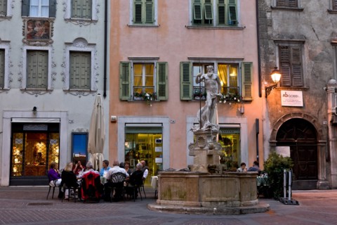 Rovereto, piazza Cesare Battisti