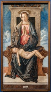 “Madonna con bambino dormiente"