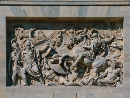 Arco della Pace, particolare di un bassorilievo sul fianco nord