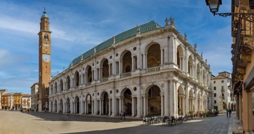 Vicenza: view of Southern side of dei Signori Square
