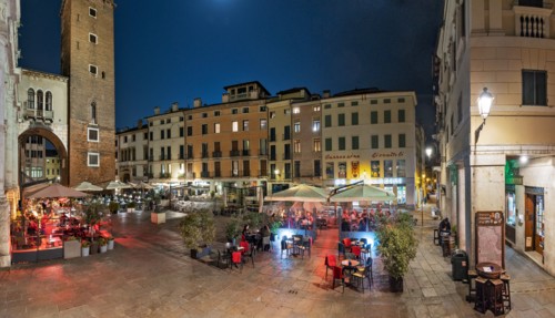 Vicenza, Delle Erbe Square