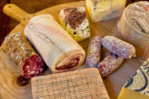 Città alta, Ristorante DAMIMMO:  tagliere di formaggi (roccolo, strachitunt, taleggio, formai de